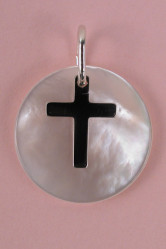 Medaille nacre avec croix argent classique