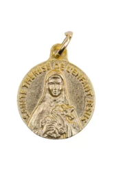 Medaille en metal dore sainte rita 1.8cm