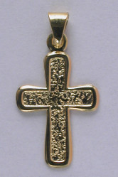 Croix plaque or fond martele