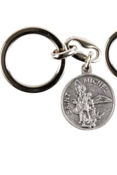 Porte-cle st michel avec priere metal 2.5 cm